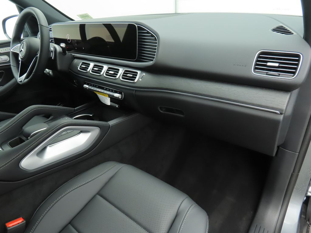 2026 Mercedes Benz GLE 450e 4MATIC photo 16