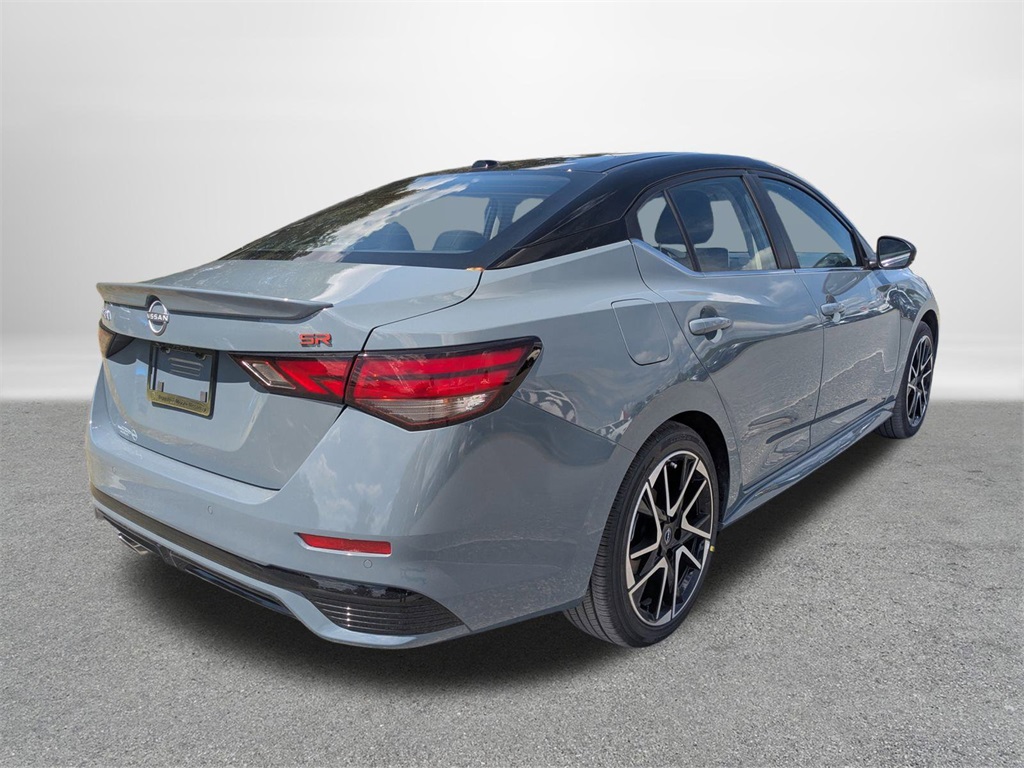 2025 Nissan Sentra SR photo 3