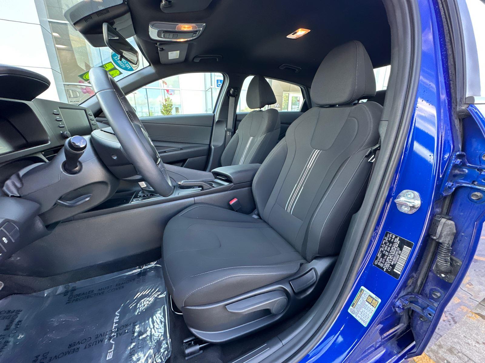 2025 Hyundai Elantra SEL Sport photo 10