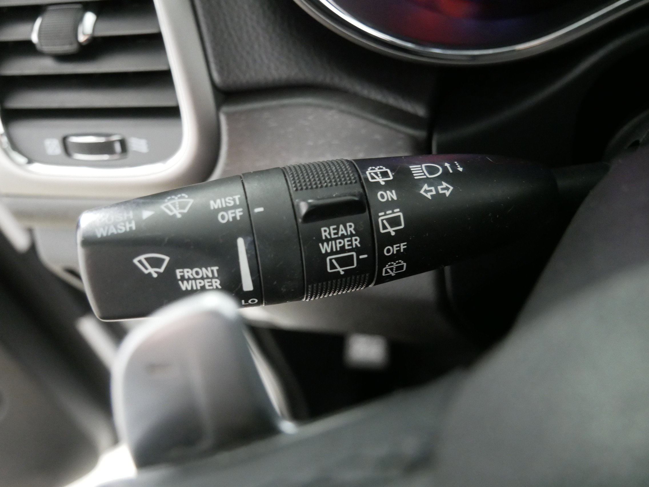 2017 Jeep Grand Cherokee Altitude photo 27