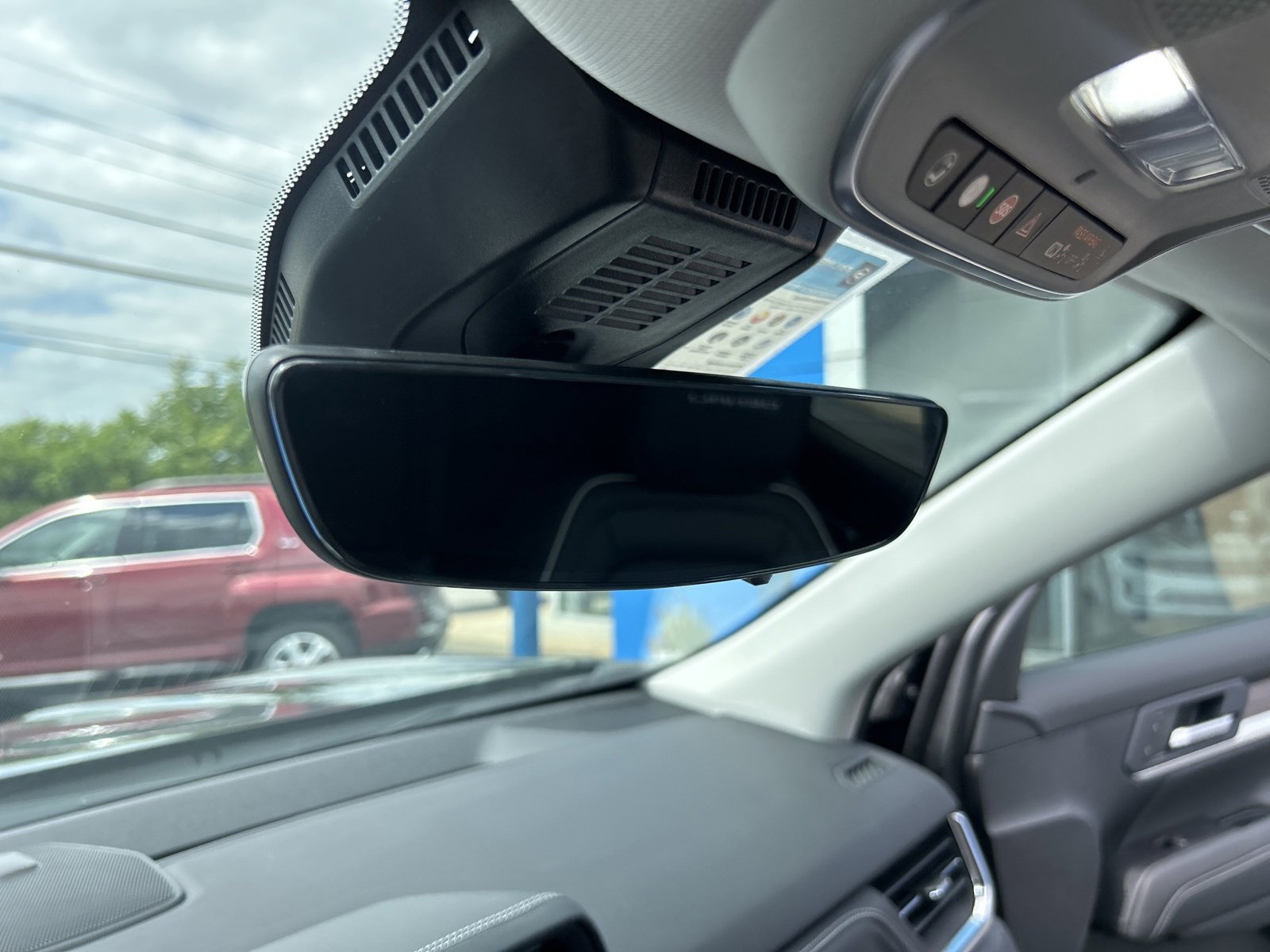 2026 Gmc Terrain Denali photo 32