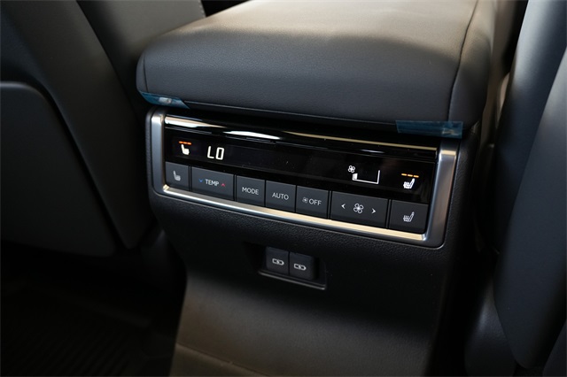 2025 Lexus GX 550 Luxury photo 16