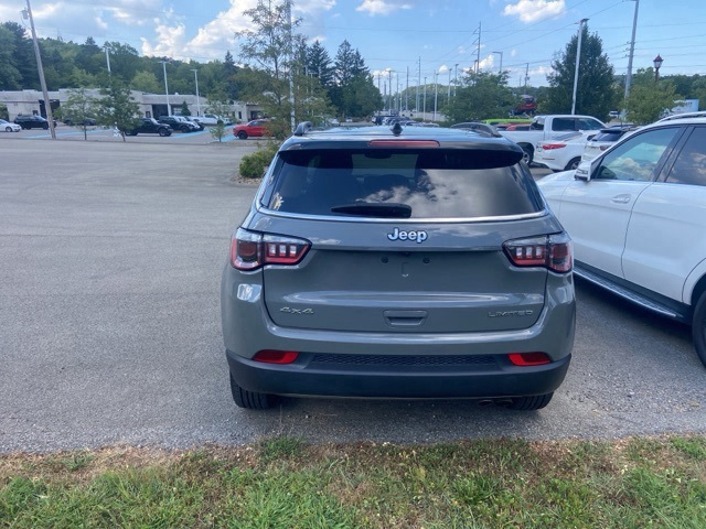 2022 Jeep Compass Limited photo 3