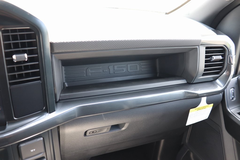 2025 Ford F-150 STX photo 13