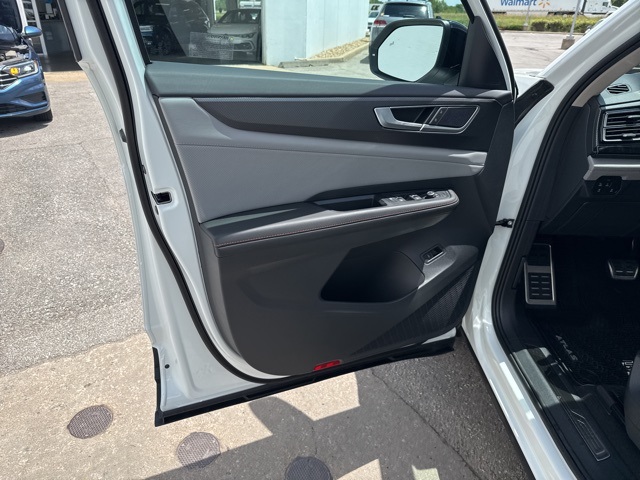 2025 Volkswagen Atlas Peak Edition SE photo 14