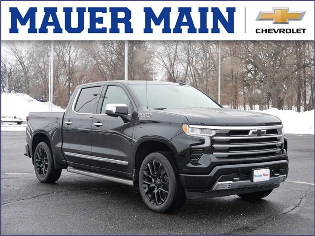 2026 Chevrolet Silverado High Country's photo