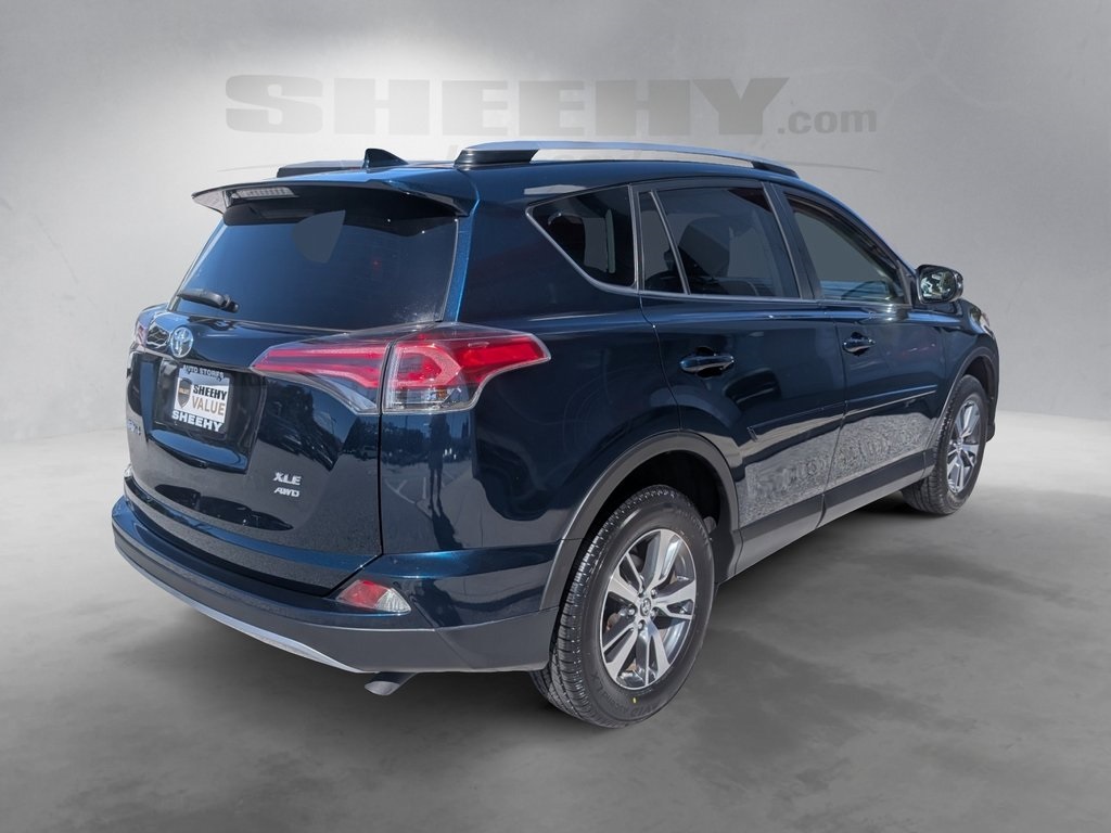 2017 Toyota RAV4 XLE photo 20