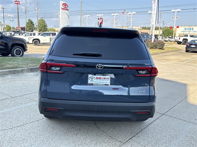2024 Toyota Grand Highlander XLE photo 3