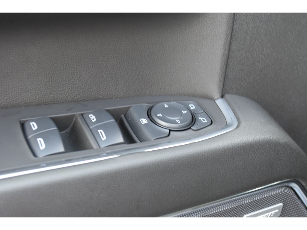 2025 Chevrolet Silverado 1500 RST photo 15