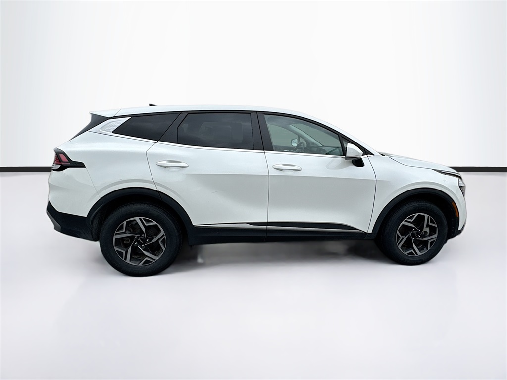 2024 Kia Sportage LX photo 4
