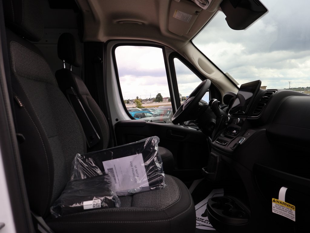 2026 Ram 2500 photo 7
