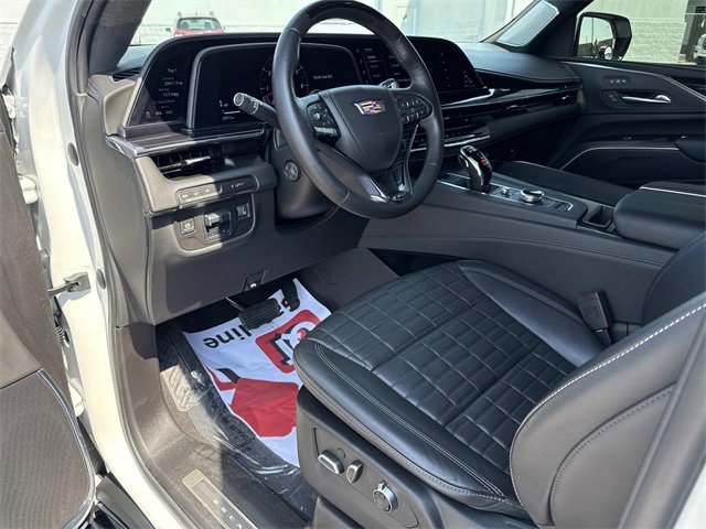 2023 Cadillac Escalade photo 9