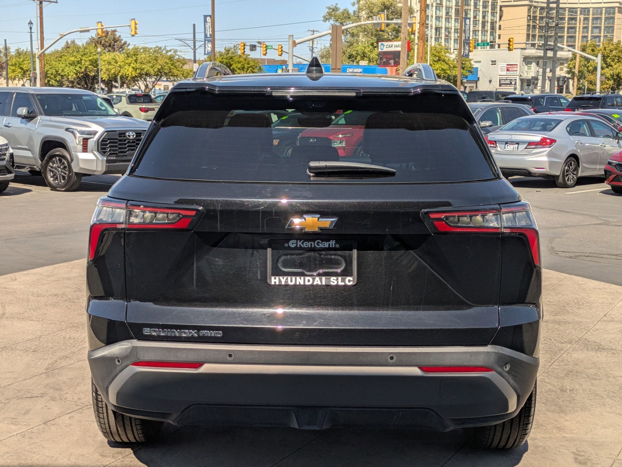 2025 Chevrolet Equinox LT photo 3