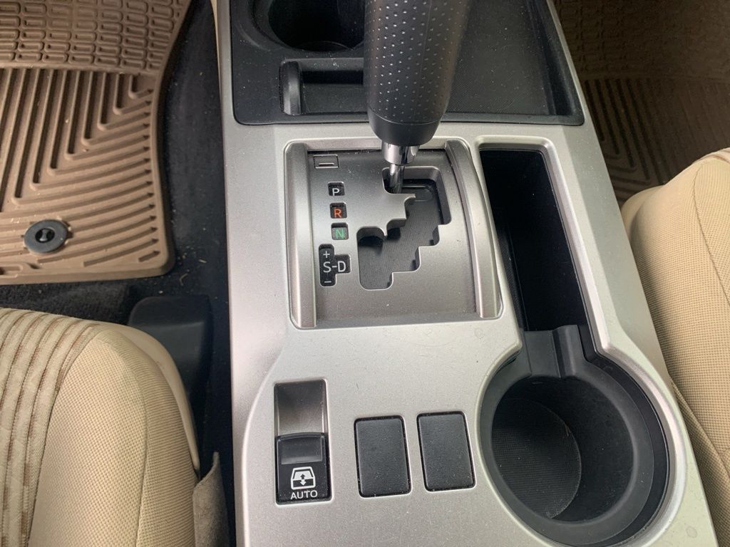 2013 Toyota 4Runner SR5 photo 15