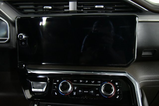 2024 Gmc Sierra 3500 HD Denali photo 3