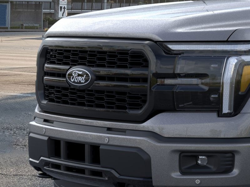 2025 Ford F-150 Lariat photo 18