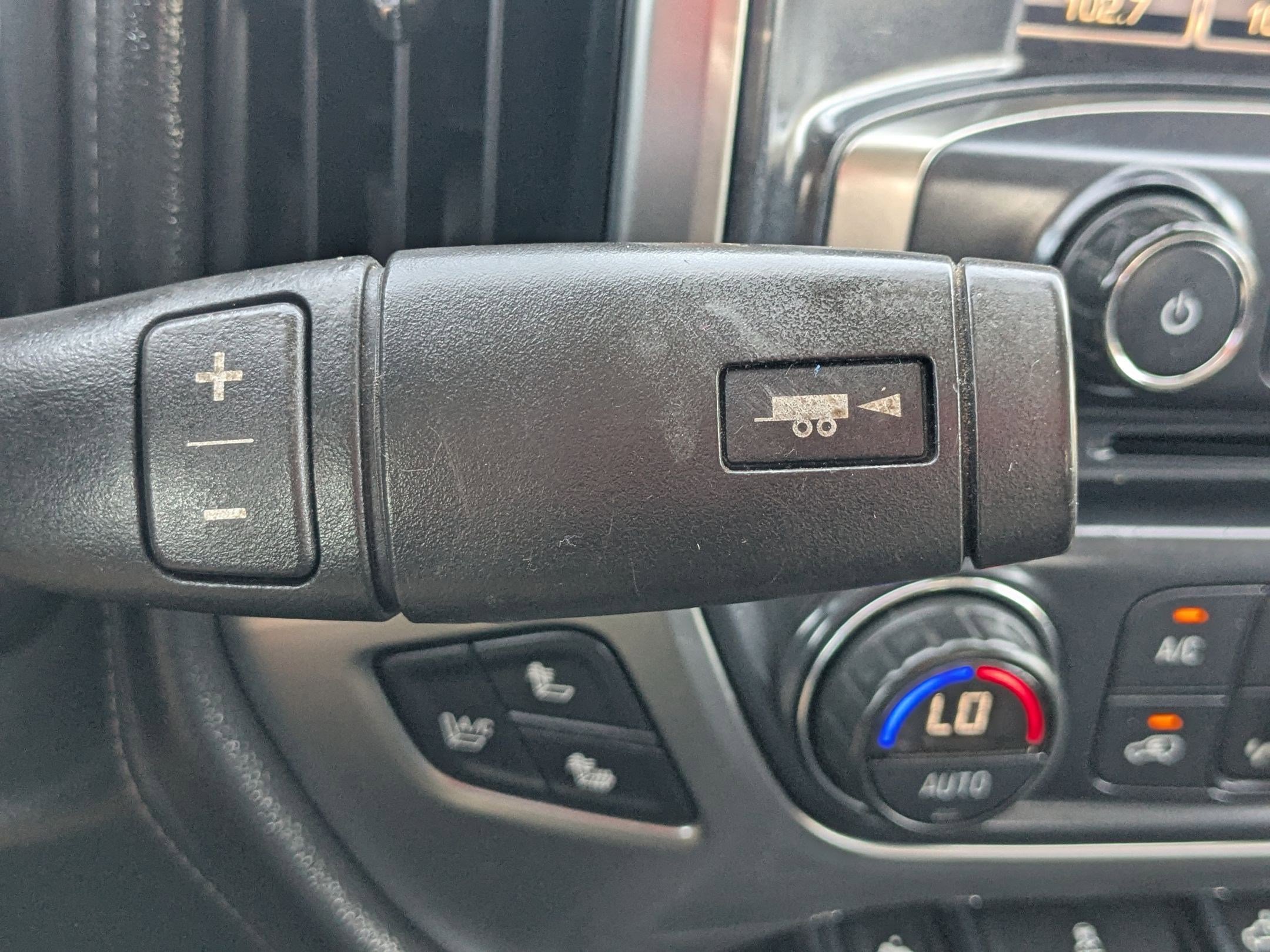 2015 Chevrolet Silverado 2500HD LTZ photo 17