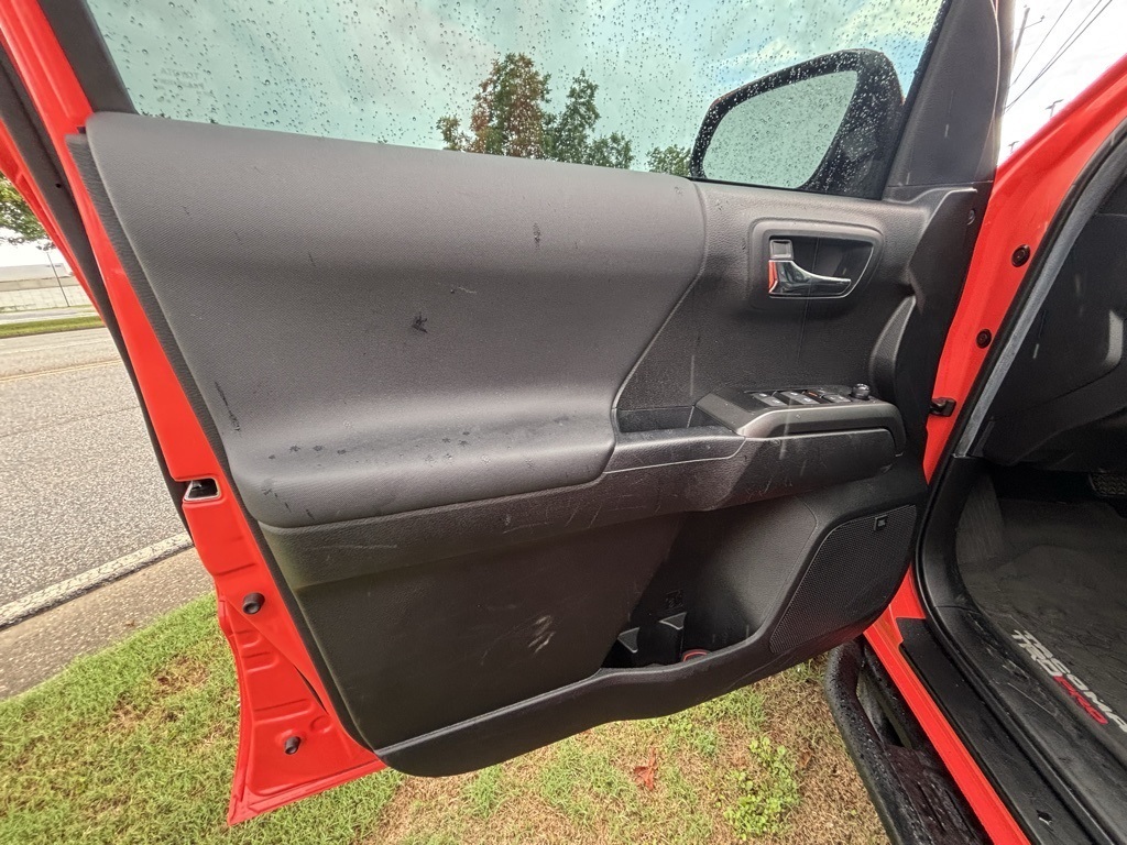 2023 Toyota Tacoma TRD Pro photo 7