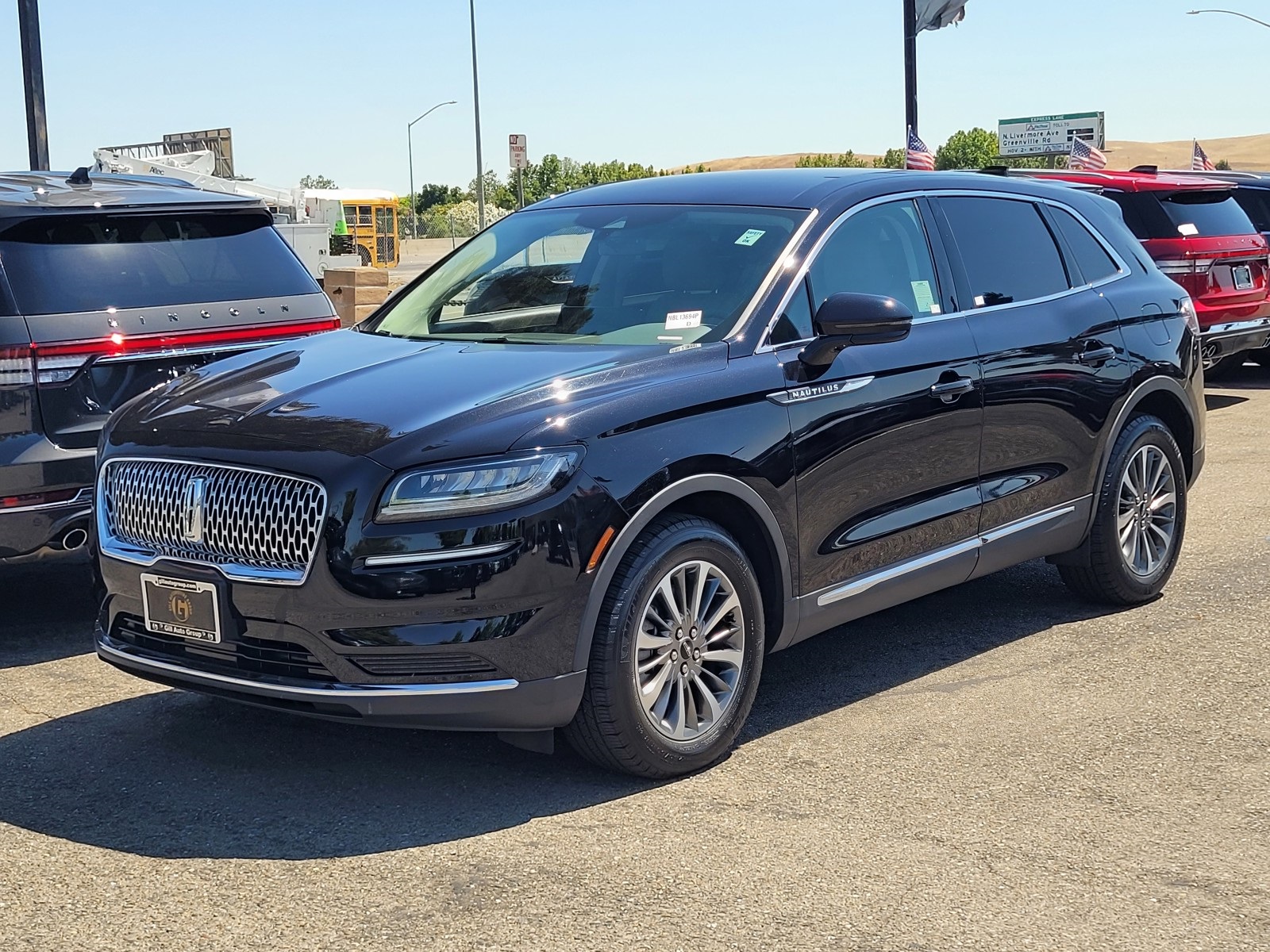 2022 Lincoln Nautilus Standard photo 8