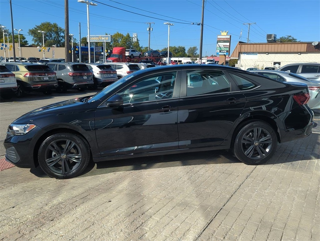 2024 Volkswagen Jetta 1.5T SE photo 4
