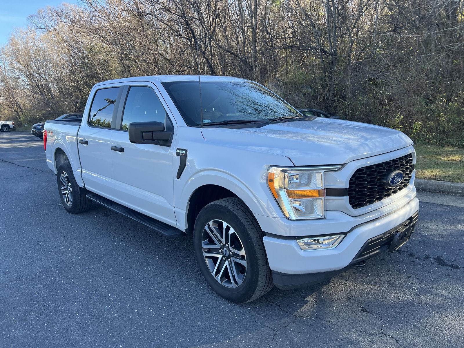 2022 Ford F-150 XL's photo