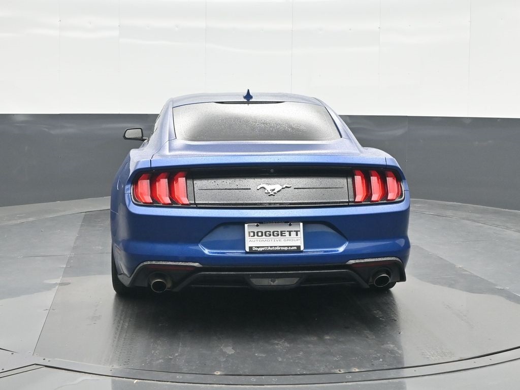 2022 Ford Mustang EcoBoost photo 13