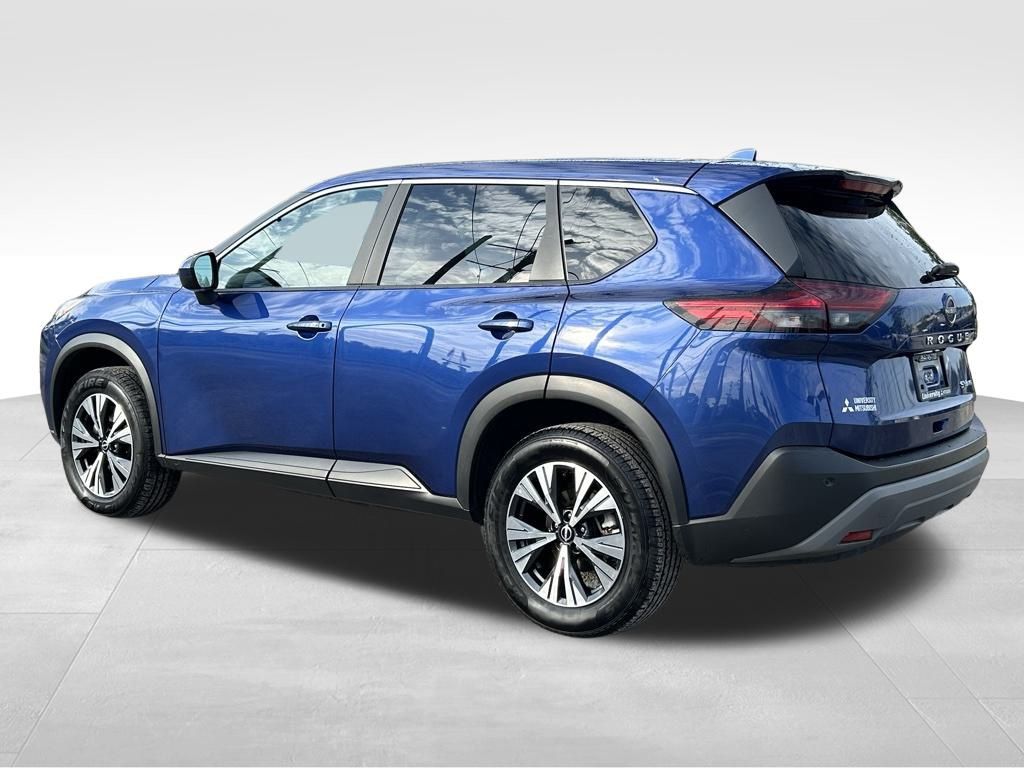 2023 Nissan Rogue SV photo 6
