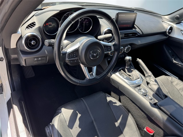 2023 Mazda MX-5 Miata Miata RF Grand Touring photo 8