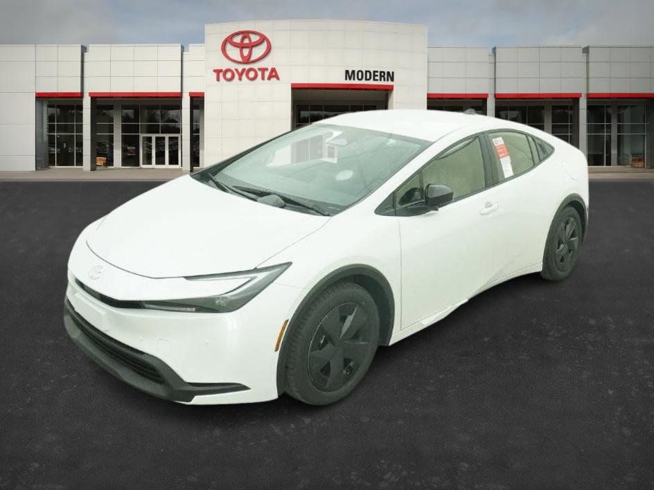 2026 Toyota Prius LE's photo