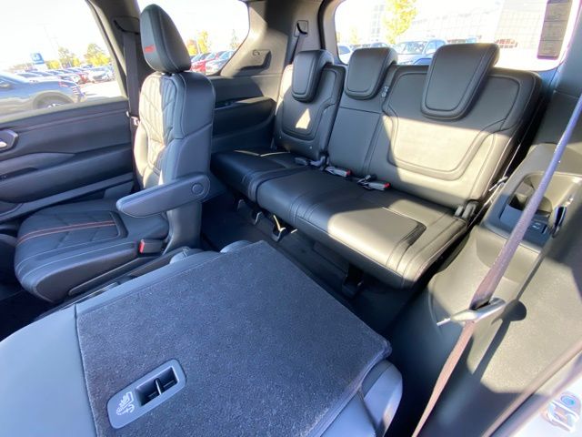 2026 Nissan Armada photo 12