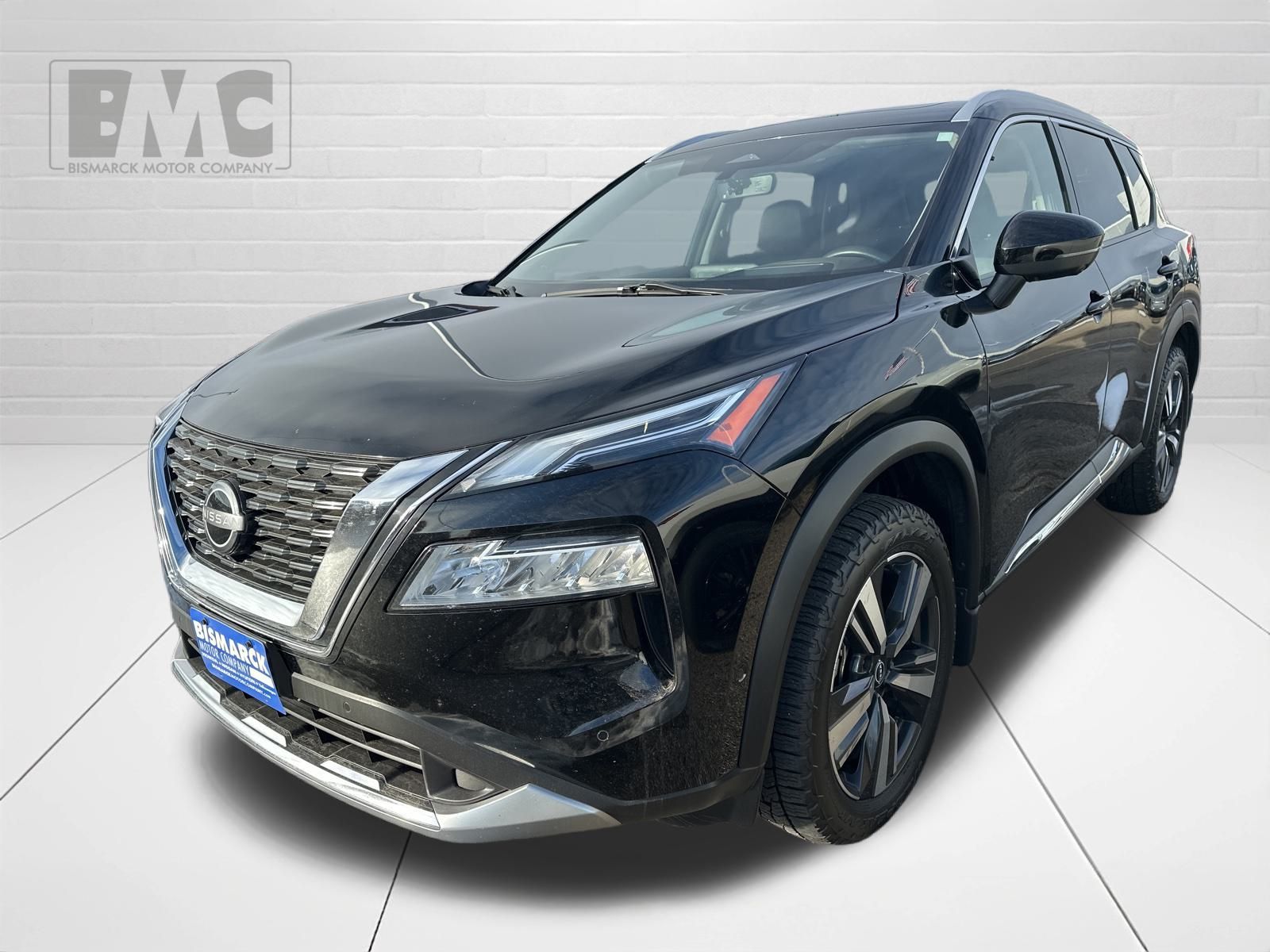 2023 Nissan Rogue Platinum's photo