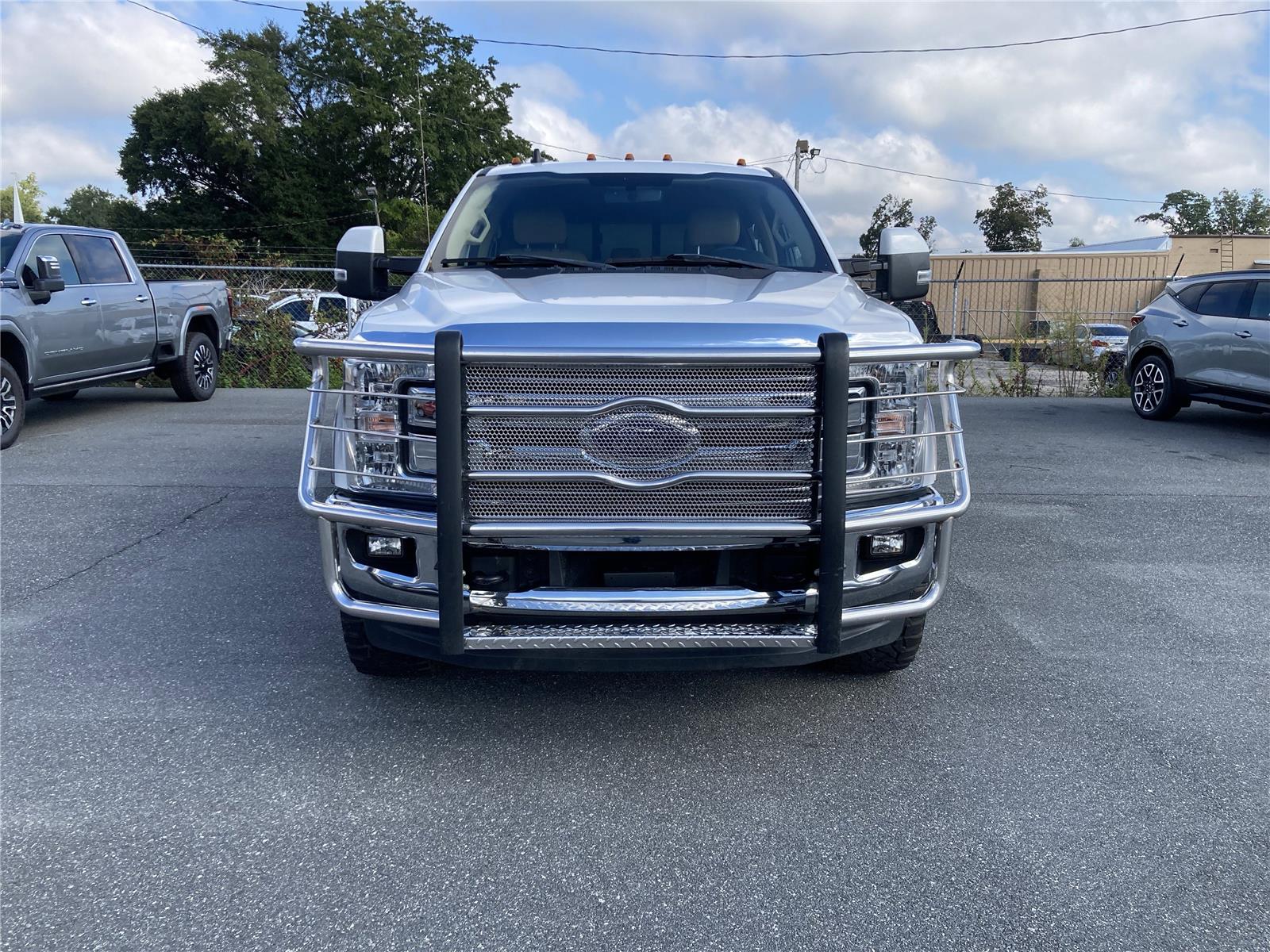 2019 Ford F-250 Lariat photo 3