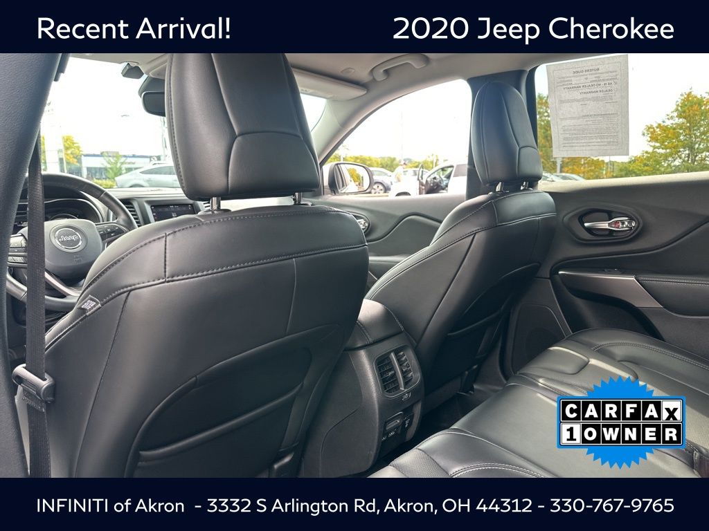 2020 Jeep Cherokee Latitude photo 35