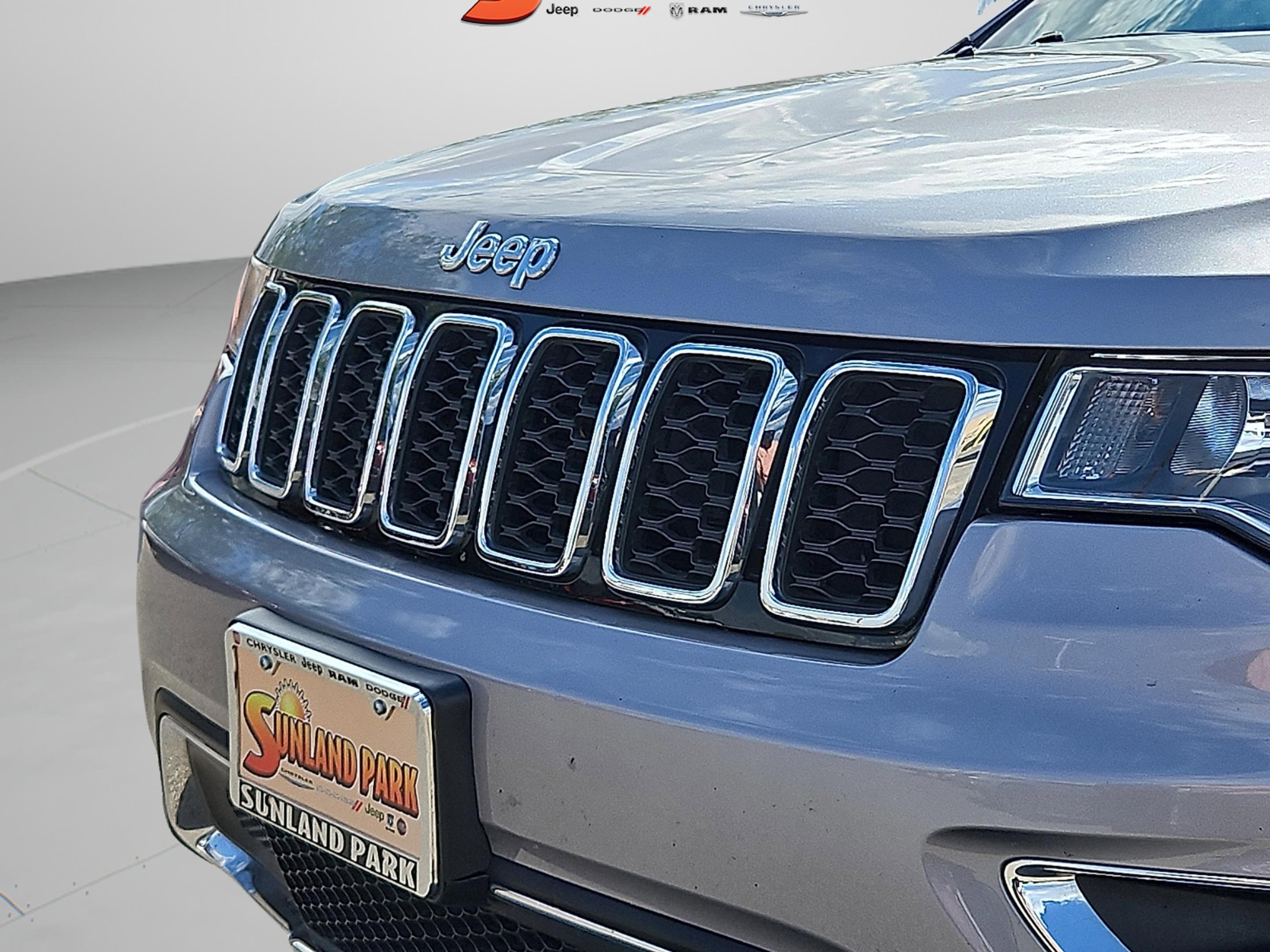 2021 Jeep Grand Cherokee Limited photo 3