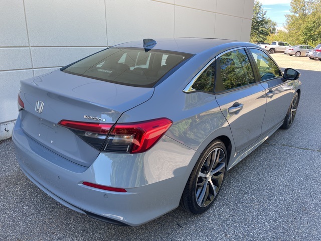 2022 Honda Civic Touring photo 4
