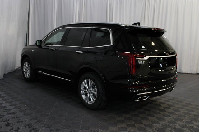 2025 Cadillac XT6 Luxury photo 4
