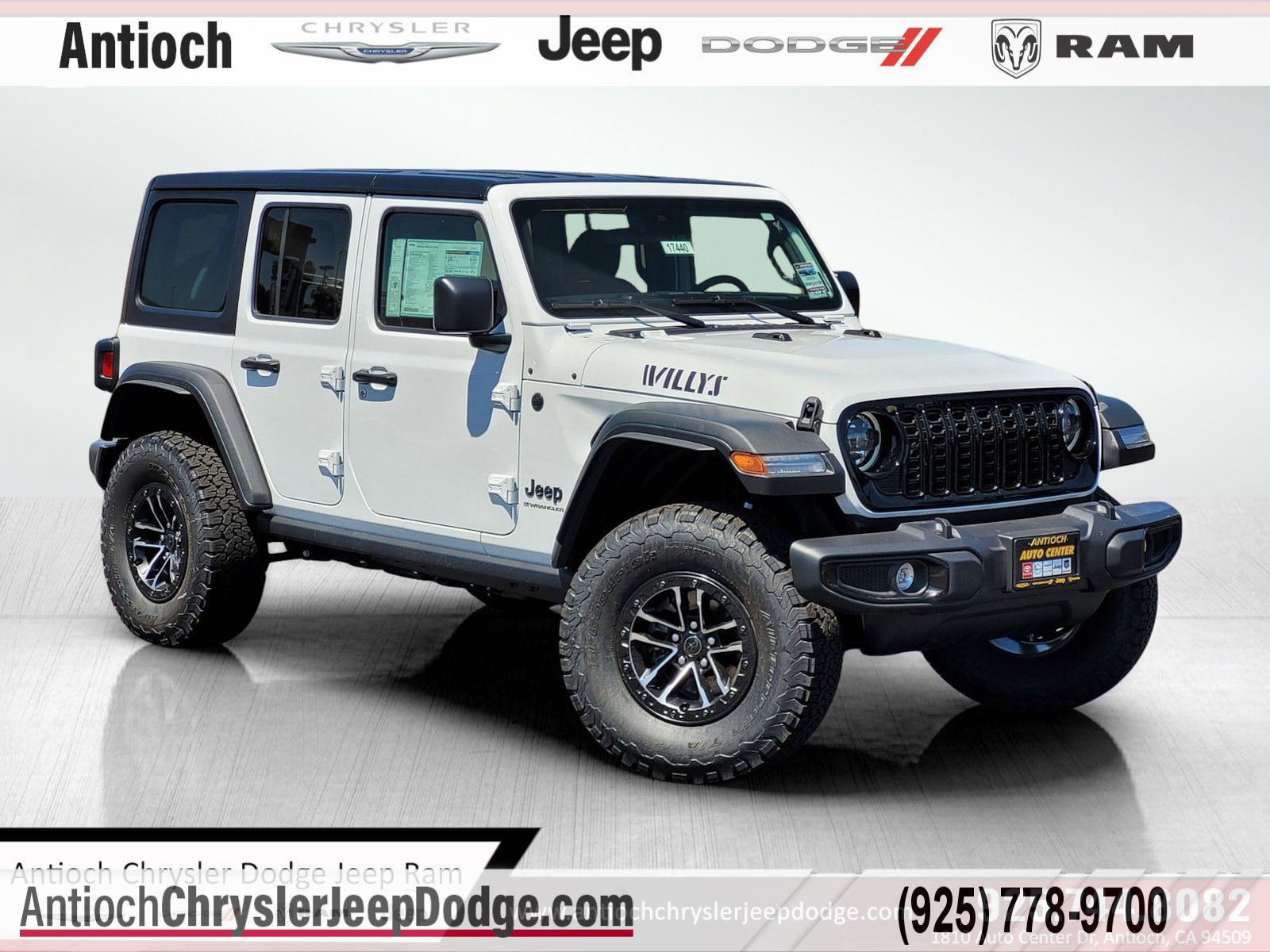 2025 Jeep Wrangler 4-Door Willys's photo