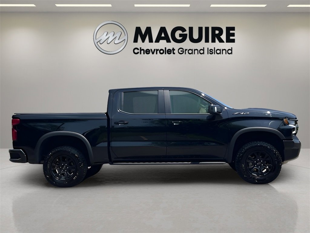 2024 Chevrolet Silverado 1500 ZR2 photo 2