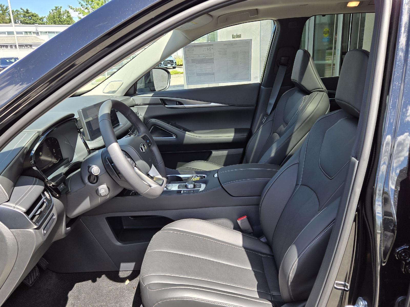 2026 Infiniti QX60 Luxe AWD photo 2