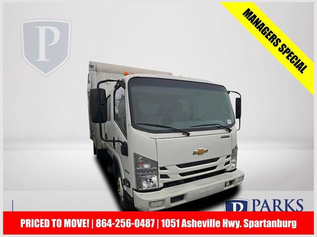 2022 Chevrolet Low Cab Forward Base's photo