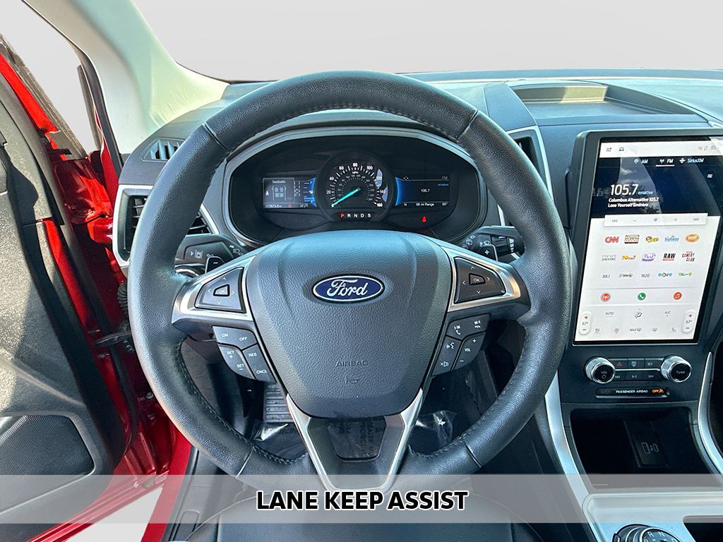 2024 Ford Edge SEL photo 3