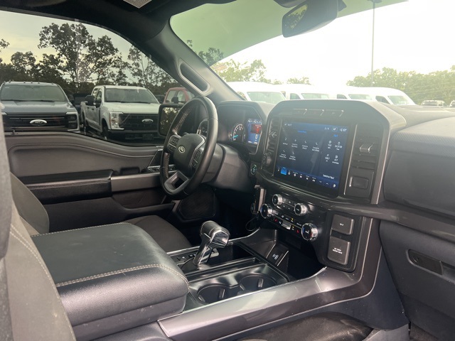 2023 Ford F-150 XLT photo 6