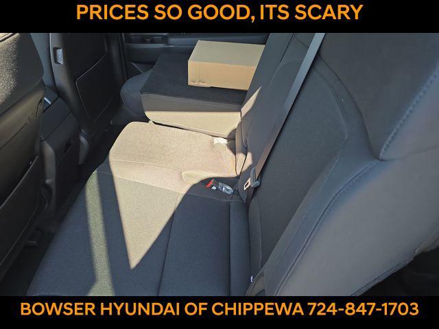 2026 Hyundai Santa Fe SE photo 4