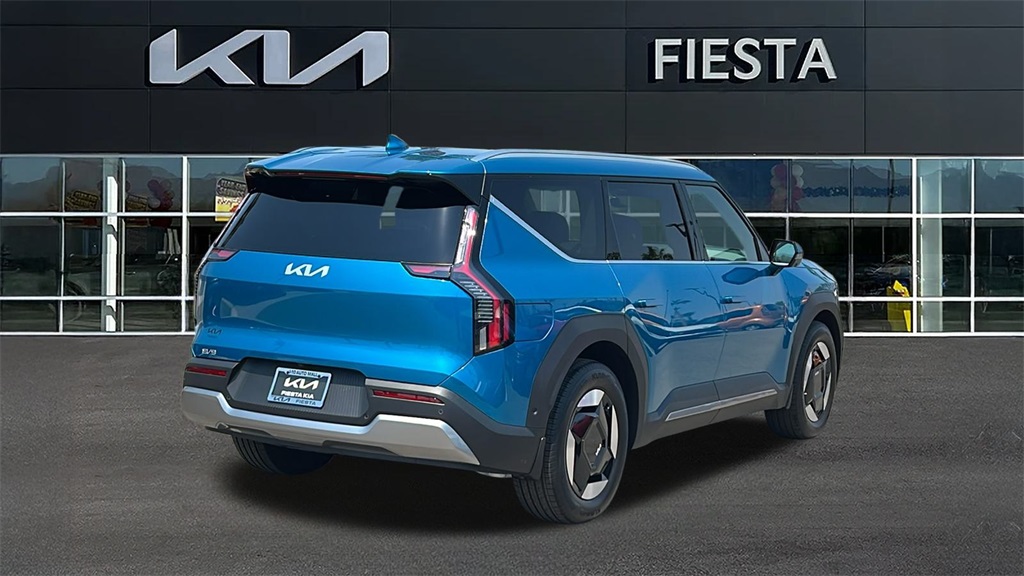 2026 Kia EV9 Wind photo 7