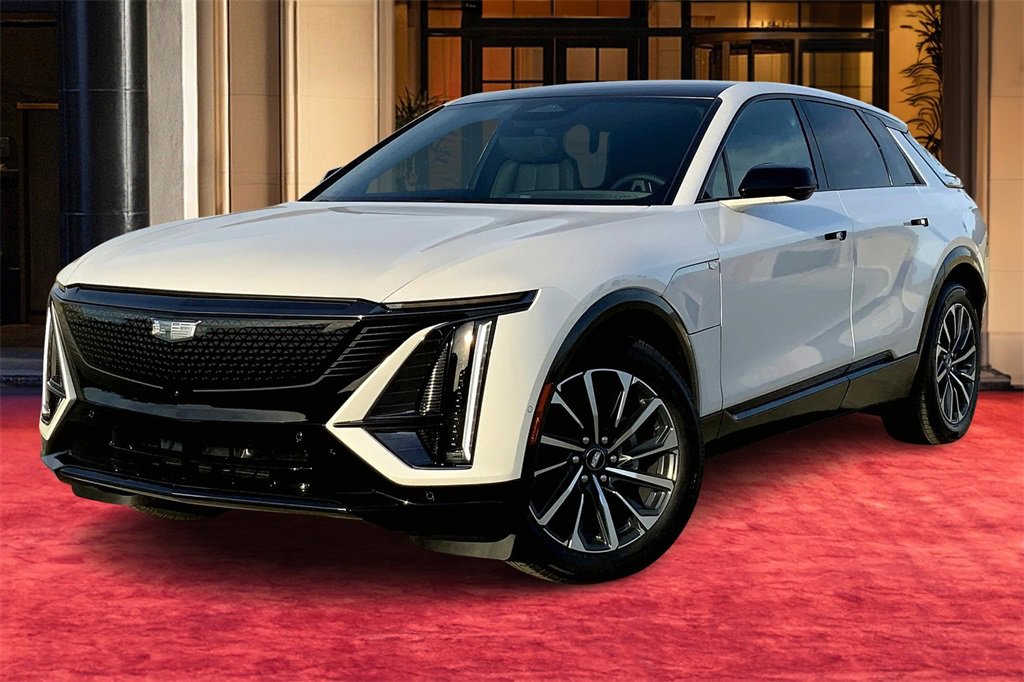 2025 Cadillac LYRIQ Sport 1