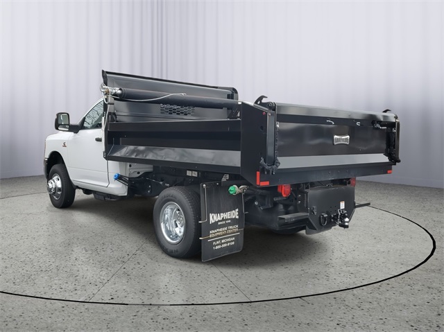 2024 Ram 3500 Tradesman photo 3