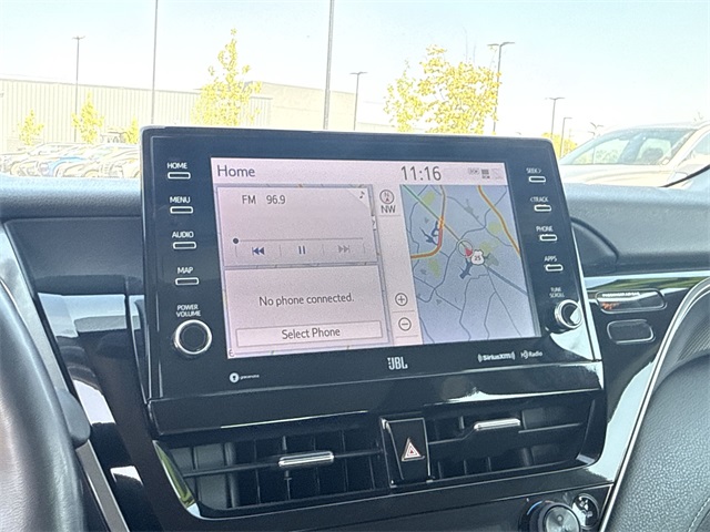 2022 Toyota Camry Hybrid XSE photo 16