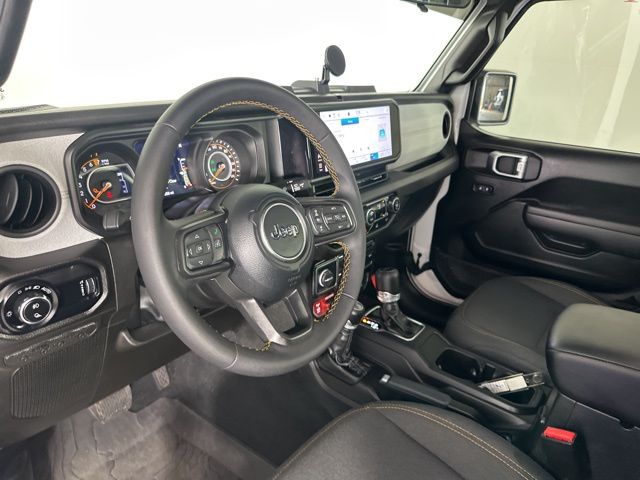 2024 Jeep Gladiator Willys photo 18