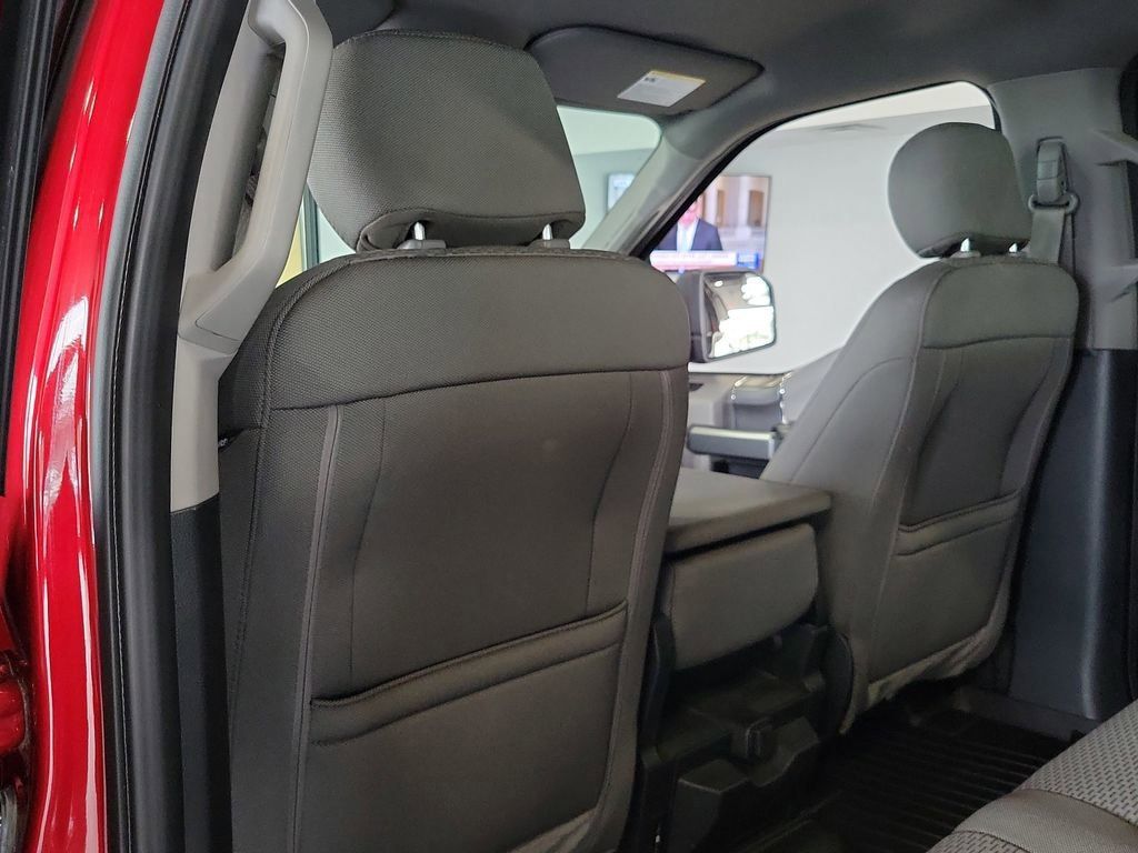 2019 Ford F-150 XLT photo 20