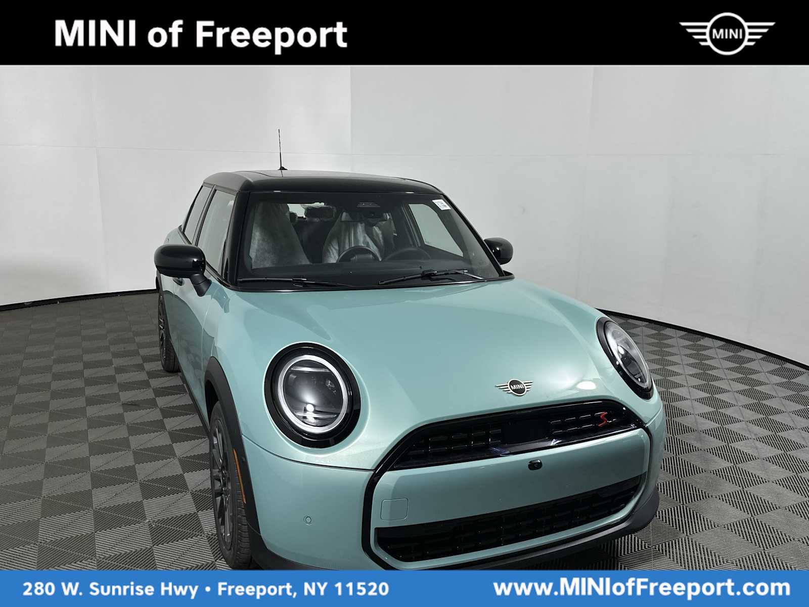2026 MINI Hardtop 4 Door S's photo